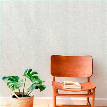 Ref.21112 ambiente real de liso texturizado silva essence, sobre fondo Blanco Roto en tonos Topo