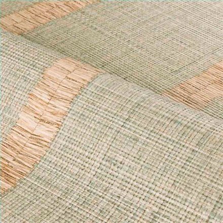 Ref.78103364 ambiente real de rayas edition rayures, sobre fondo Verde en tonos Beige