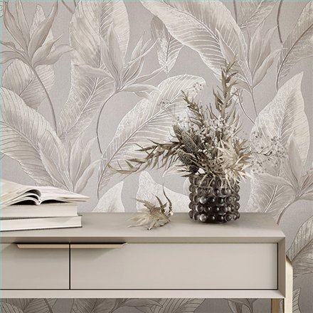 Ref.SILE-028 estancia decorada con hojas tropicales Topo, Beige y Plateado y fondo Gris, silence