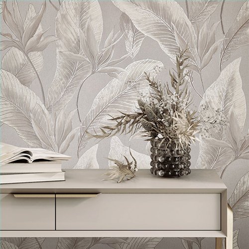 Ref.SILE-028 estancia decorada con hojas tropicales Topo, Beige y Plateado y fondo Gris, silence