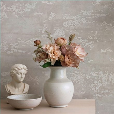 Ref.SP2570 ambiente real de estuco envejecido supreme, sobre fondo Beige en tonos Beige y Nácar