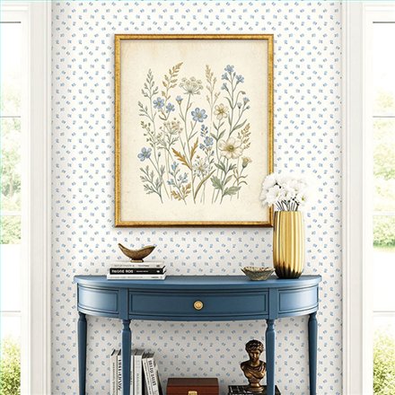 Ref.LB51012 ambiente con dolly mixtures flor salteada Azul sobre fondo Blanco Roto