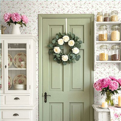 Ref.LB51501 ambiente real de capullos trepadores dolly mixtures, sobre fondo Blanco Roto en tonos Rosa