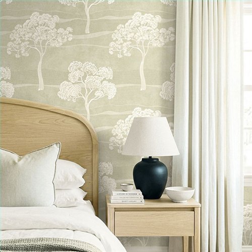 Ref.EW50007 ambiente real de paisaje de árboles white accents, sobre fondo Verde en tonos Blanco Roto