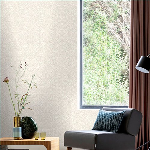 Ref.045-BOO ambiente con bamboo damasco arabesco Nácar y Gris sobre fondo Blanco Roto