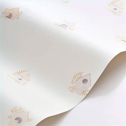 Ref.OUTT202891201 ambiente con once upon a time 3 casitas de pájaros Beige, Violeta, Ocre y Gris sobre fondo Blanco