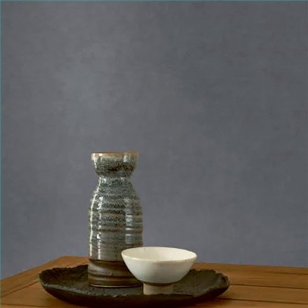 Ref.BATE202746389 ambiente con basalte liso efecto estuco en tono Gris